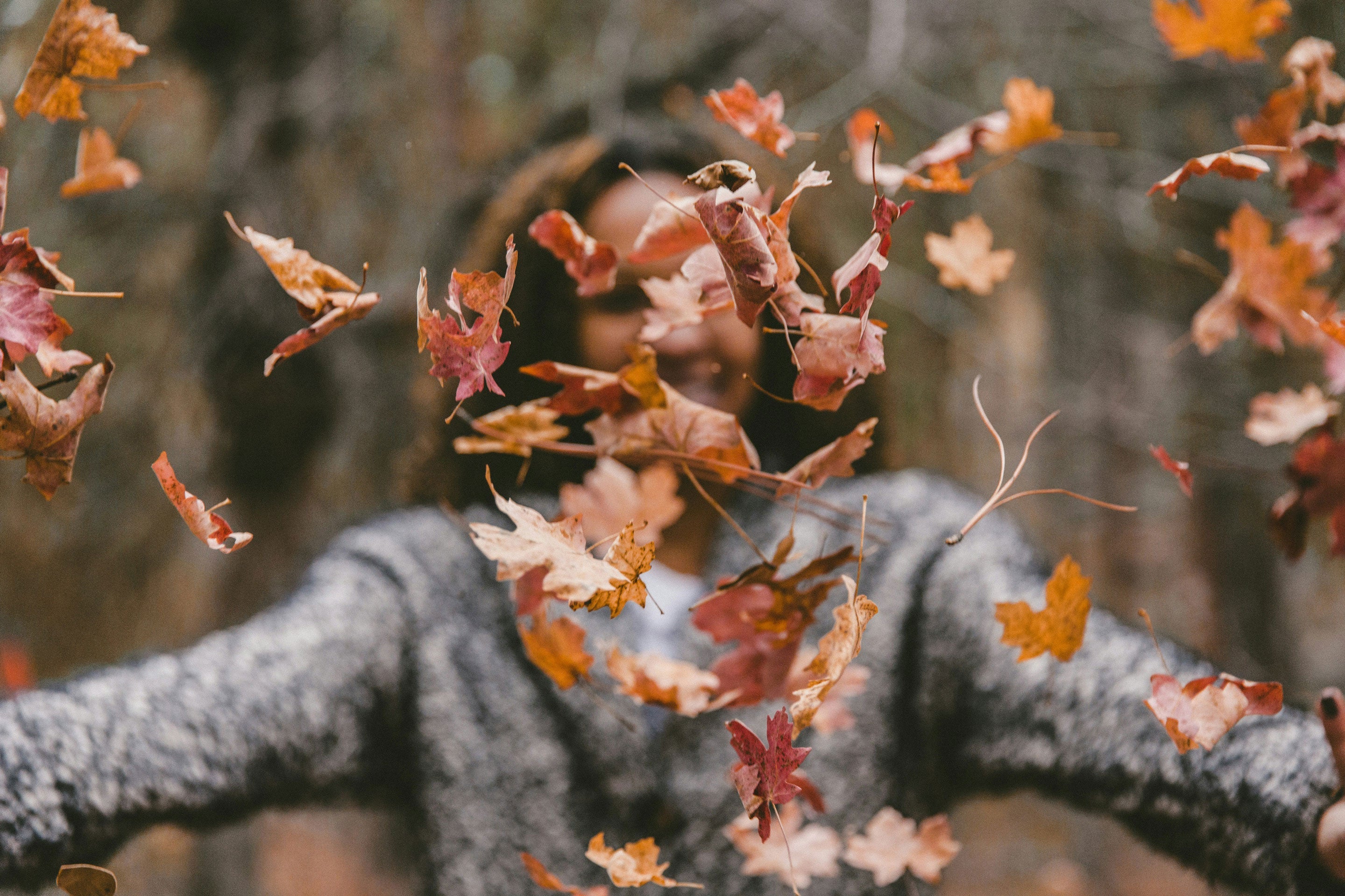 Cómo cuidar tu piel en otoño: 5 consejos para una piel luminosa y protegida